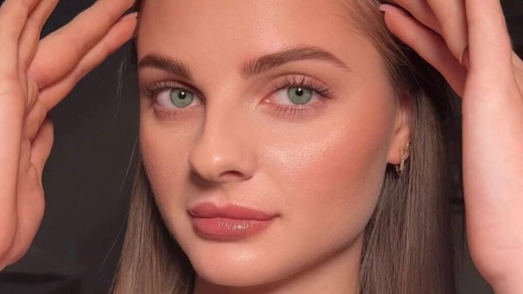 ElleWoolley
